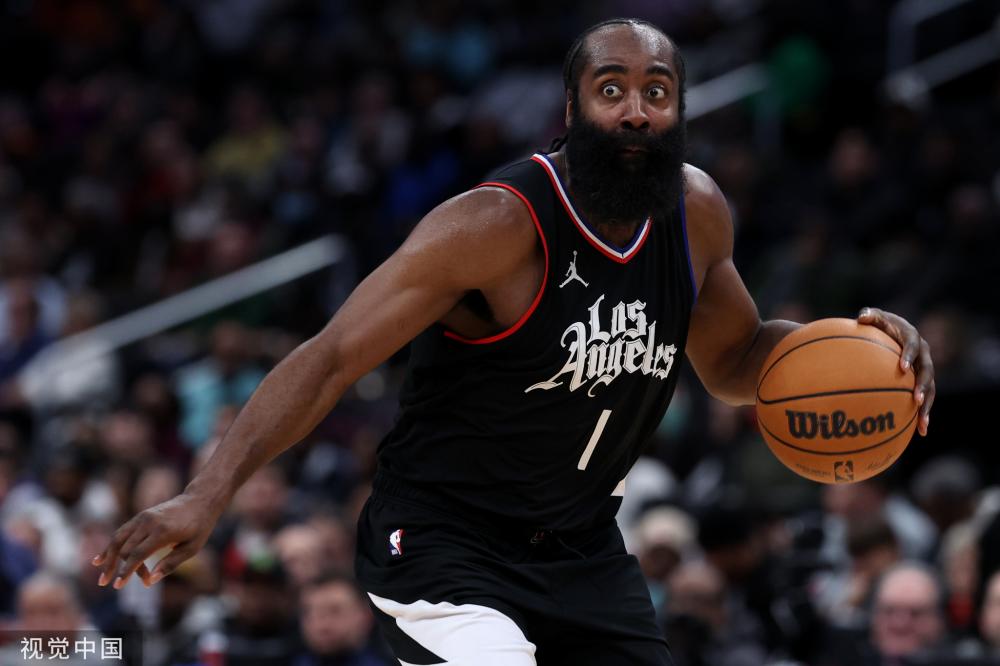 能的莱万 能的莱万