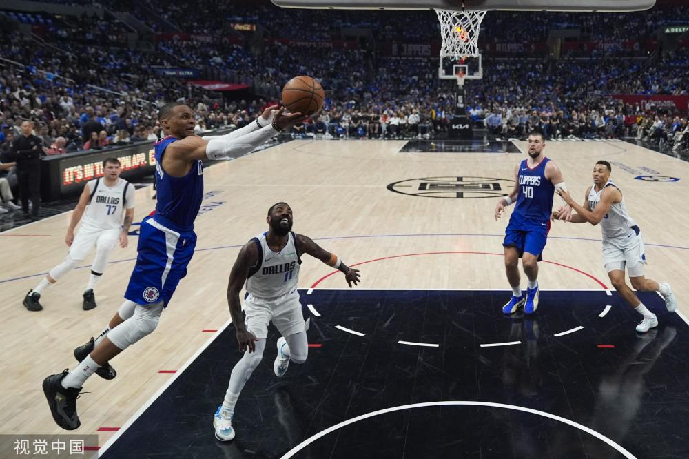 激励着他们 激励着他们