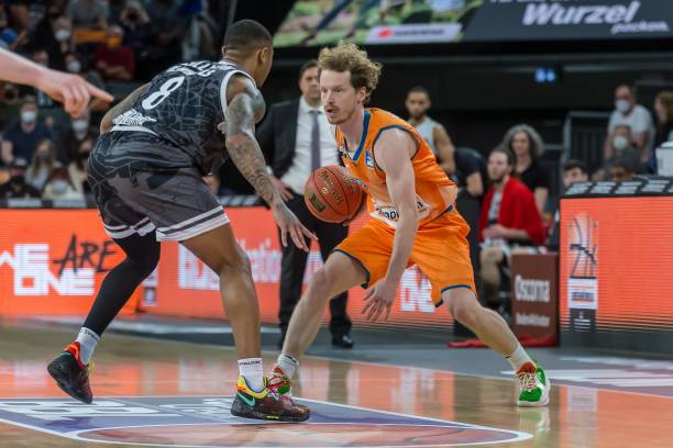 实现个体与 实现个体与